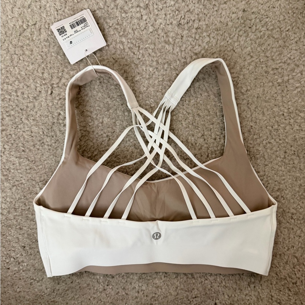 BRAND NEW NEVER WORN lululemon flexy flex strappy yoga bra - Picture 3 of 4